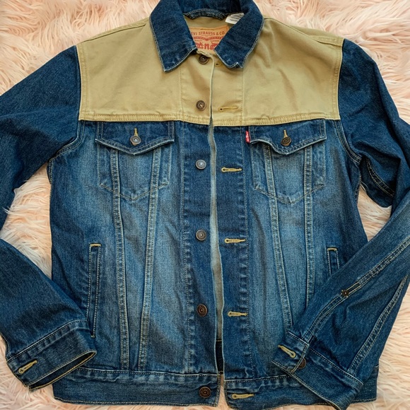 Levi's Other - Levi’s Jean Denim Jacket Men’s Medium